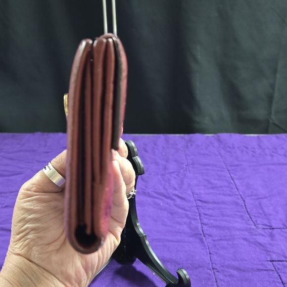 GUCCI BIFOLD LONG WALLET - Picture 4 of 12